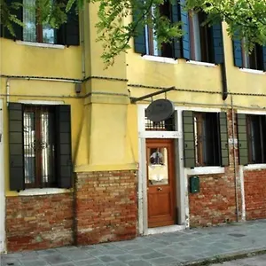 Alloggi Marinella 3* Venise